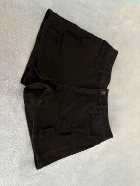 SO Black distressed shorts - high rise